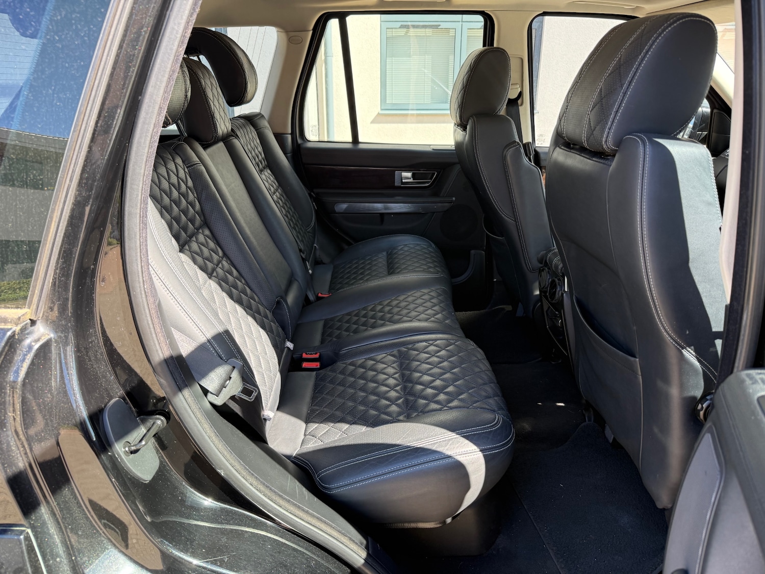 Used Land Rover Range Rover Sport 2010 for sale - 78218676: Photo 9