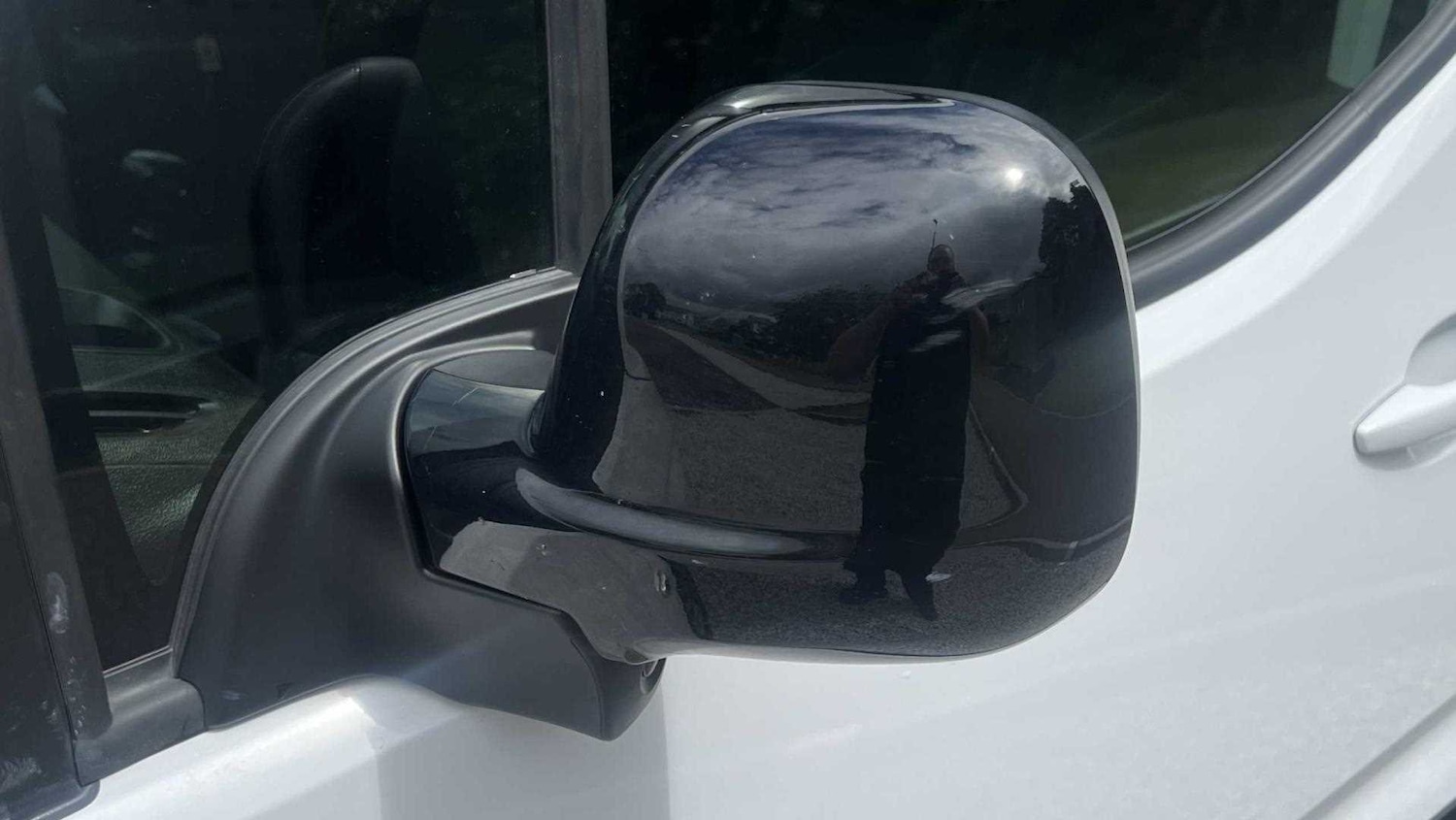 Vehicle 28