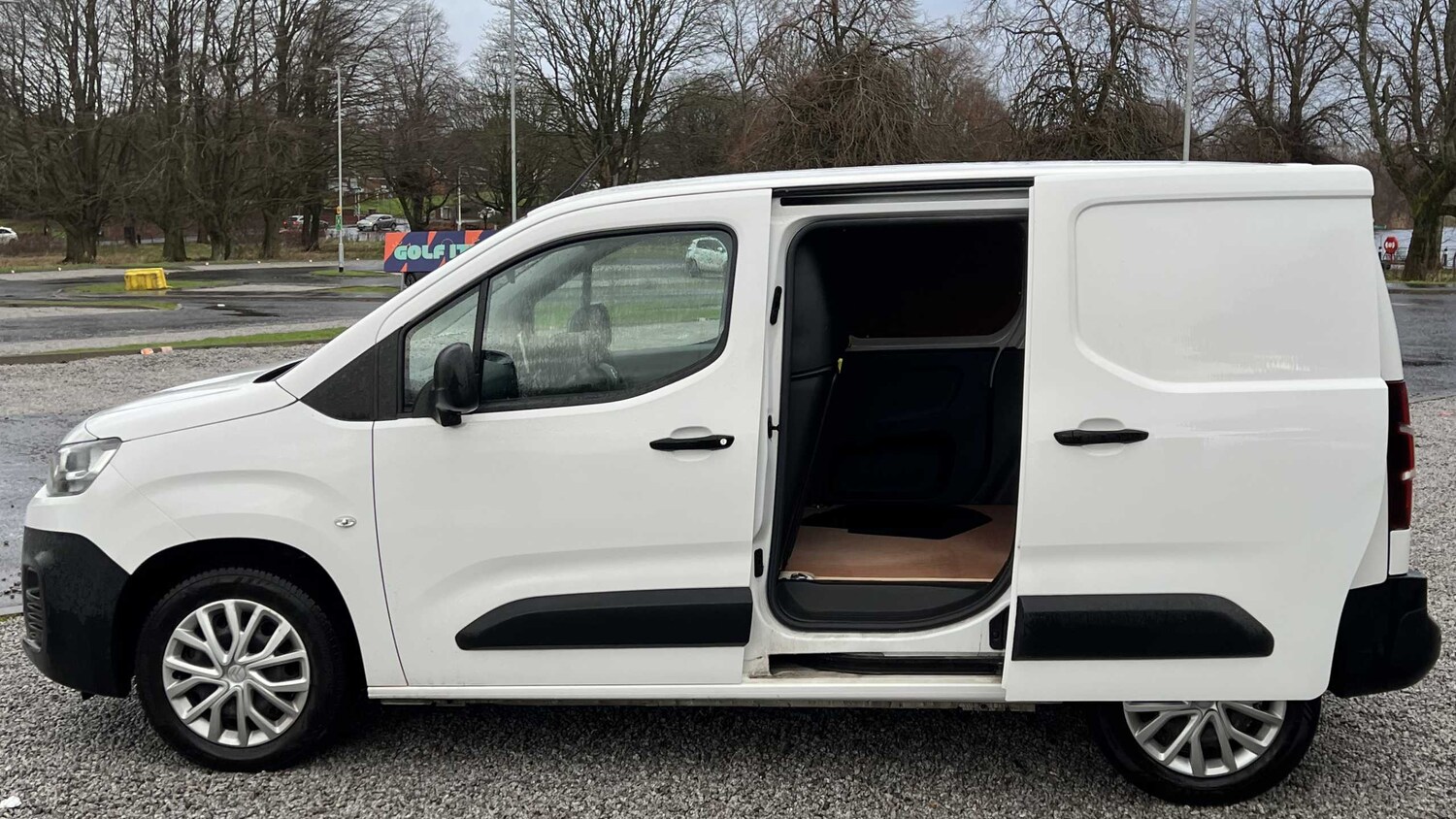 Used Citroen Berlingo 2020 for sale - 76889882: Photo 8