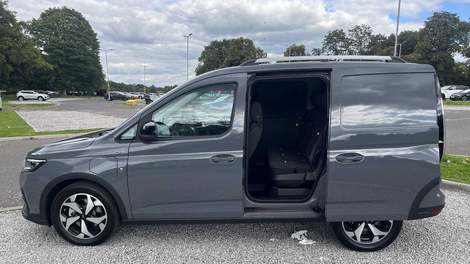 Used Ford Transit Connect 2025 for sale - 76063525: Photo 20