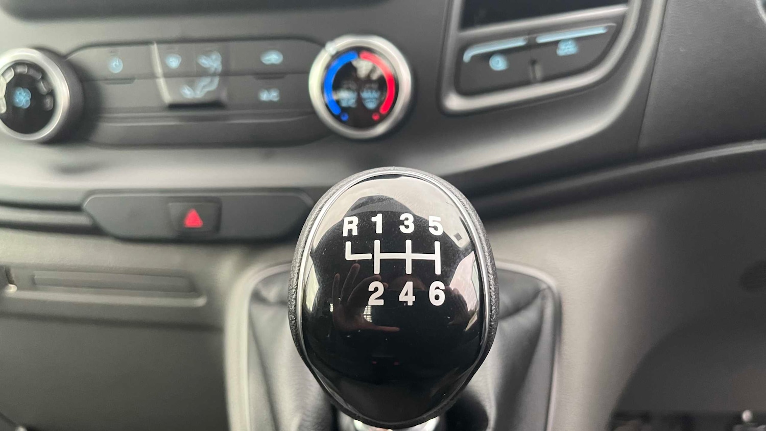 Used Ford Transit 2024 for sale - 76460364: Photo 8