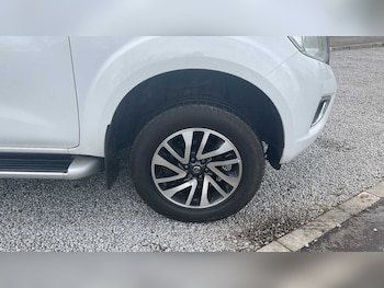 Used Nissan Navara 2017 for sale - 77726912: Photo