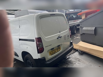 Used Citroen Berlingo 2022 for sale - 75818086: Photo