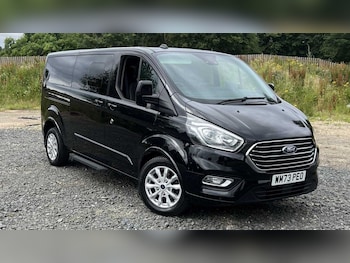 Used Ford Tourneo Custom 2023 for sale - 75845806: Photo