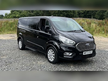 Used Ford Tourneo Custom 2023 for sale - 75845806: Photo