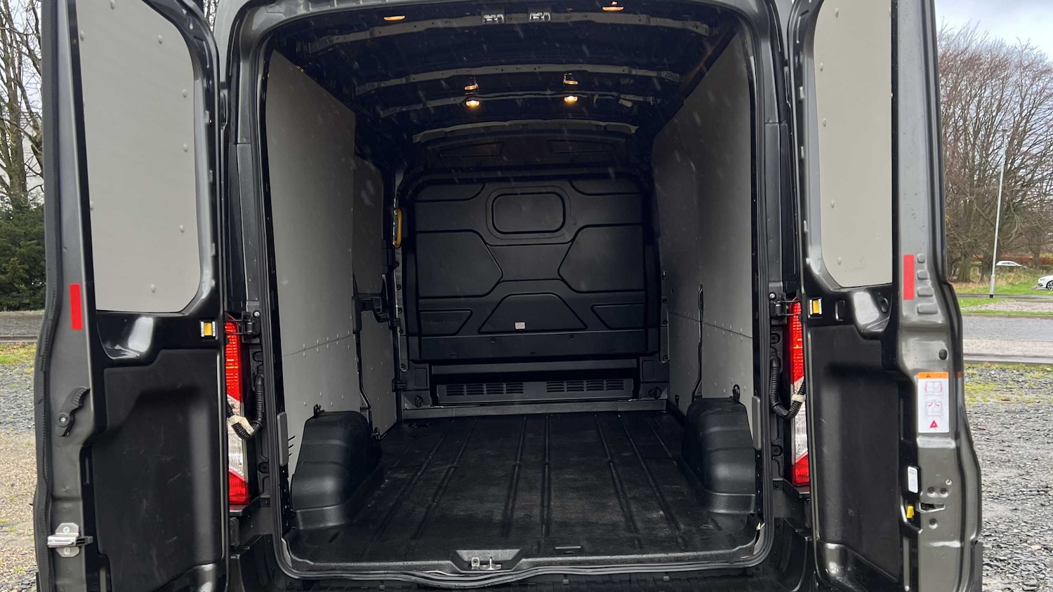 Used Ford Transit 2024 for sale - 76576097: Photo 10