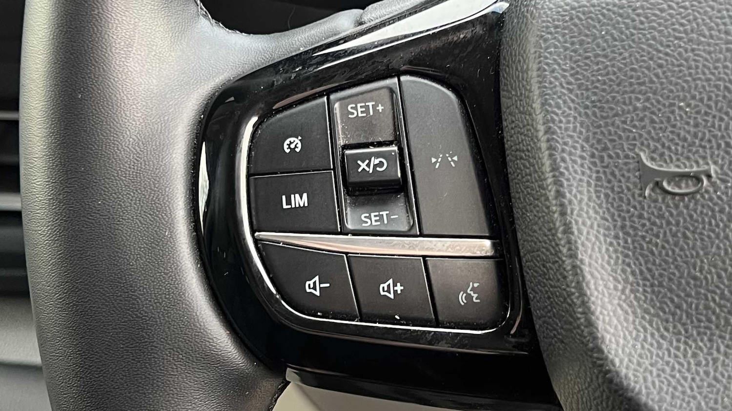 Used Ford Transit Custom 2024 for sale - 76978802: Photo 24