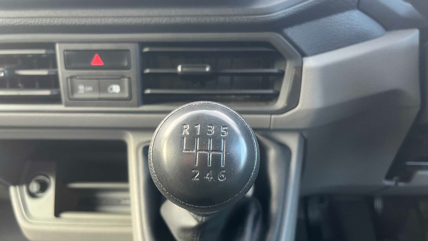 Used Volkswagen Crafter 2025 for sale - 76390758: Photo 28