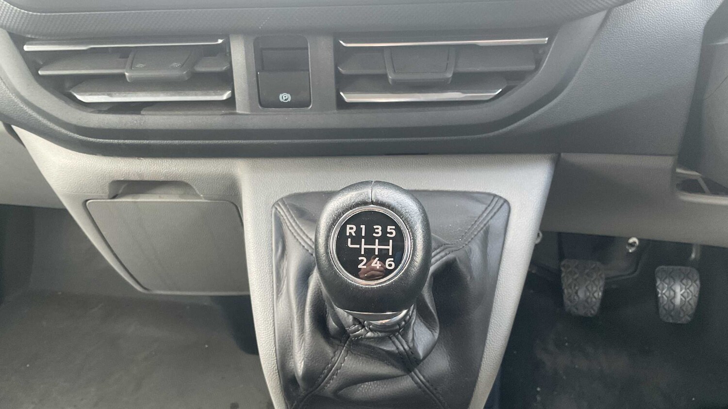 Used Ford Transit Custom 2024 for sale - 77772350: Photo 17