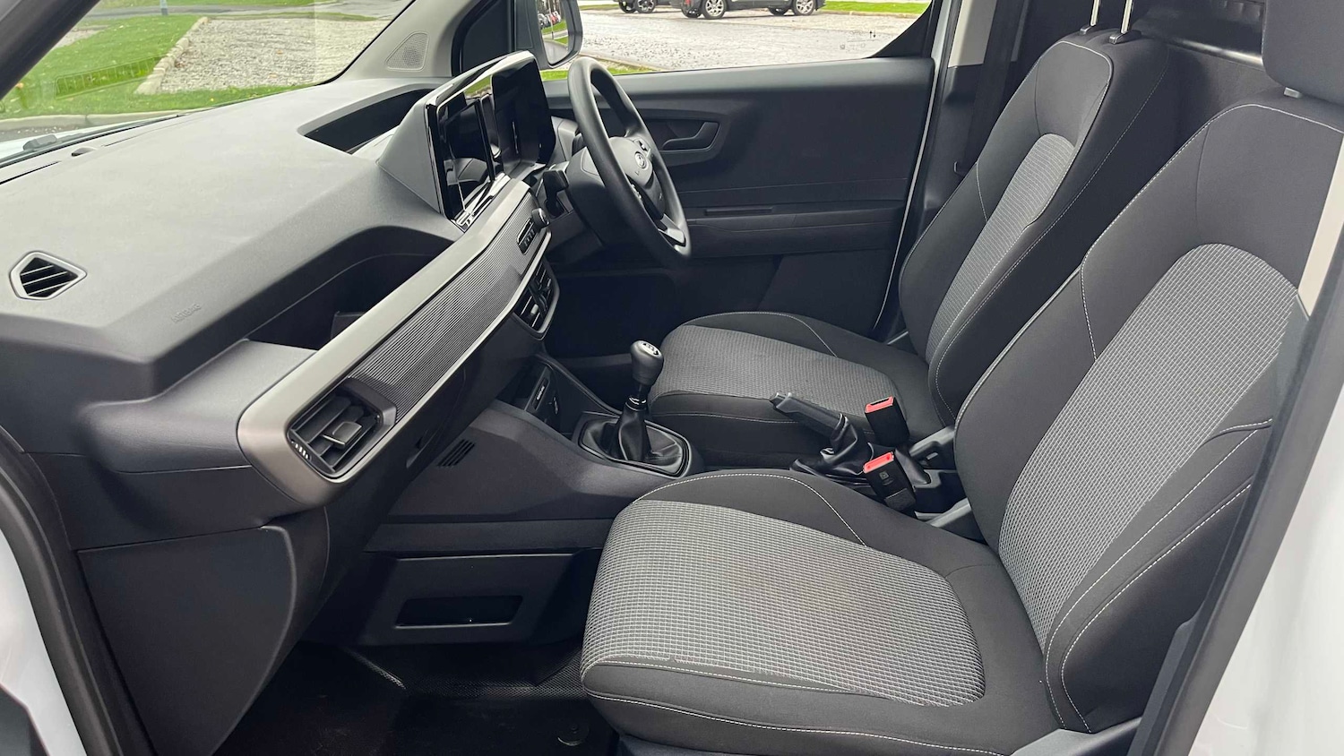 Used Ford Transit Courier 2024 for sale - 76460146: Photo 17