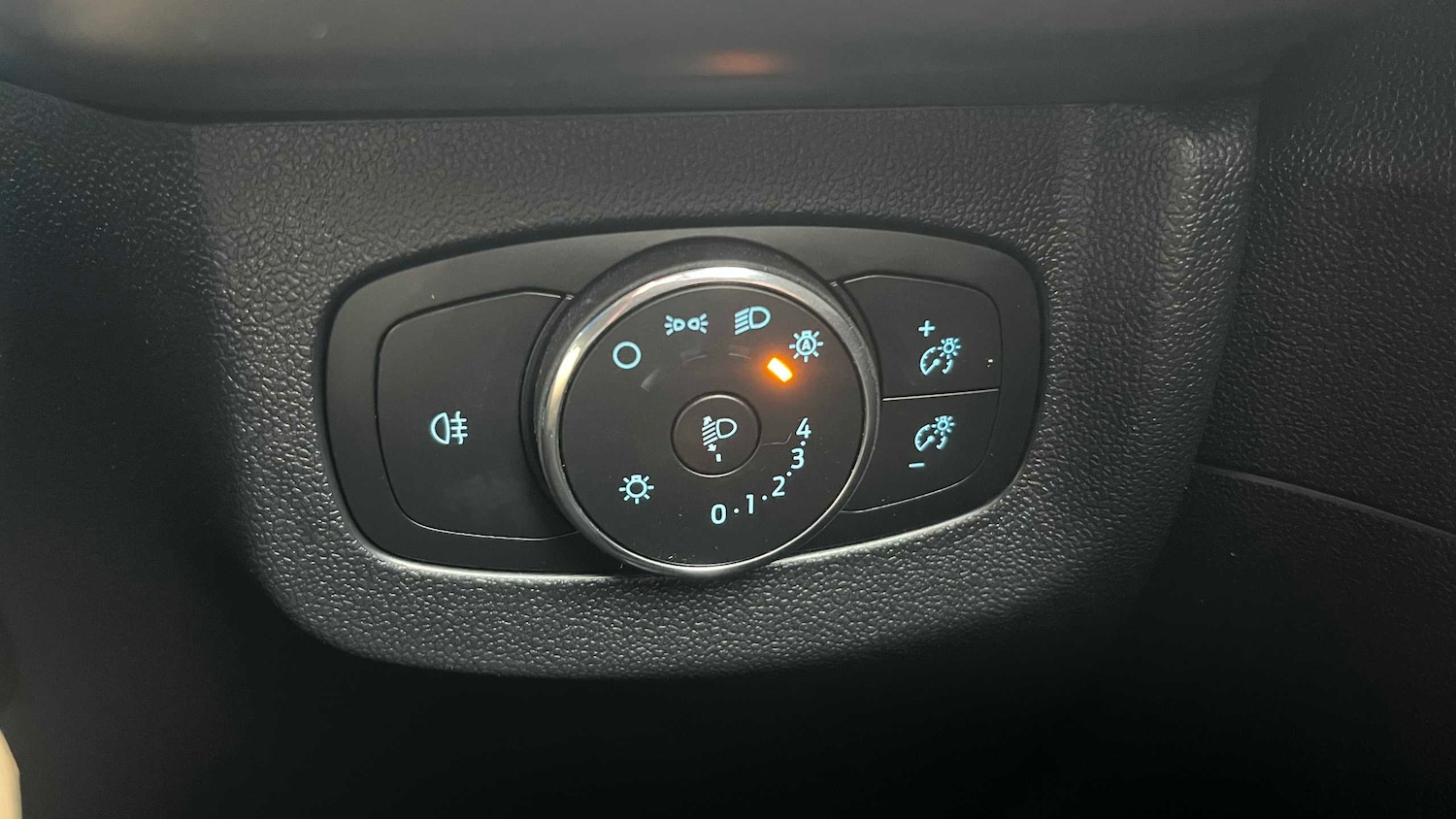 Used Ford Transit Courier 2024 for sale - 77553054: Photo 26