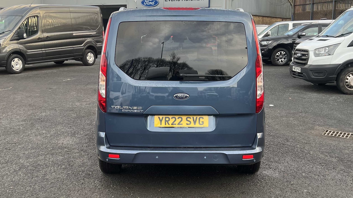 Used Ford Grand Tourneo Connect 2022 for sale - 76916056: Photo 4