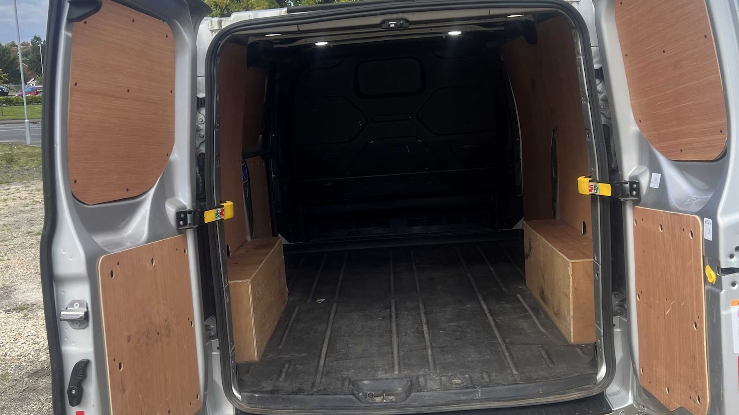 Used Ford Transit Custom 2022 for sale - 76205119: Photo 18