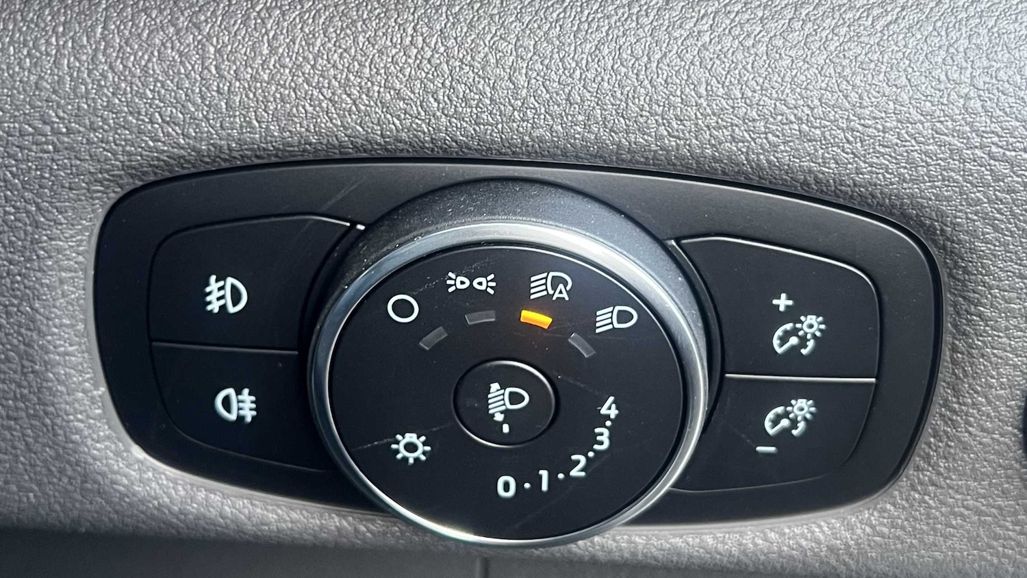 Used Toyota C-HR 2025 for sale - 76411274: Photo 27