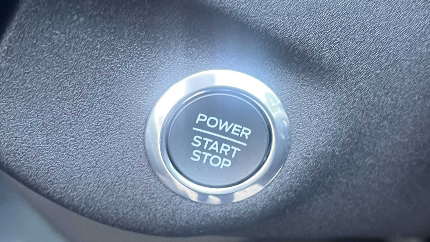 Used Toyota C-HR 2025 for sale - 76411274: Photo 30