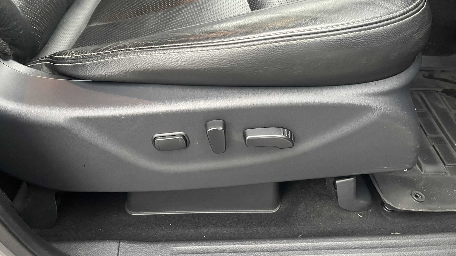 Used Nissan Navara 2020 for sale - 75993959: Photo 33