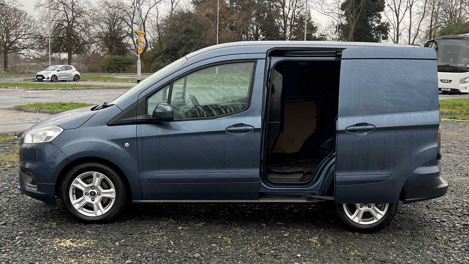 Used Ford Transit Courier 2021 for sale - 76624696: Photo 7