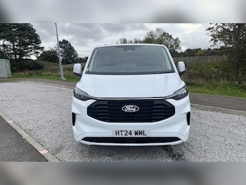 Used Ford Transit Custom 2024 for sale - 76242562: Photo 2