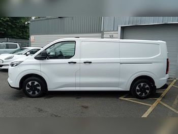 Used Ford Transit Custom 2025 for sale - 79015133: Photo