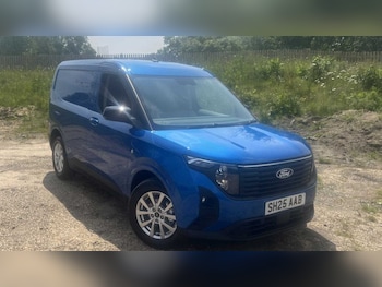 Used Ford Transit Courier 2025 for sale - 75317367: Photo