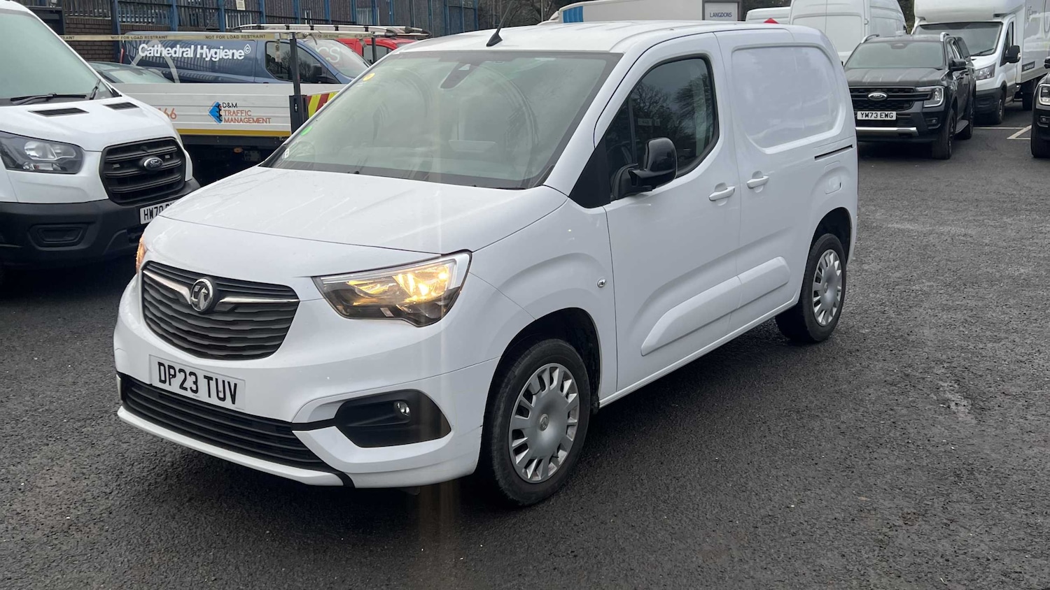 Used Vauxhall Combo for sale - 77000147: Photo 2