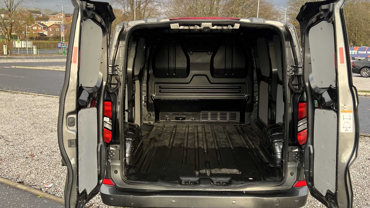 Used Ford Transit Custom 2024 for sale - 76576103: Photo 10