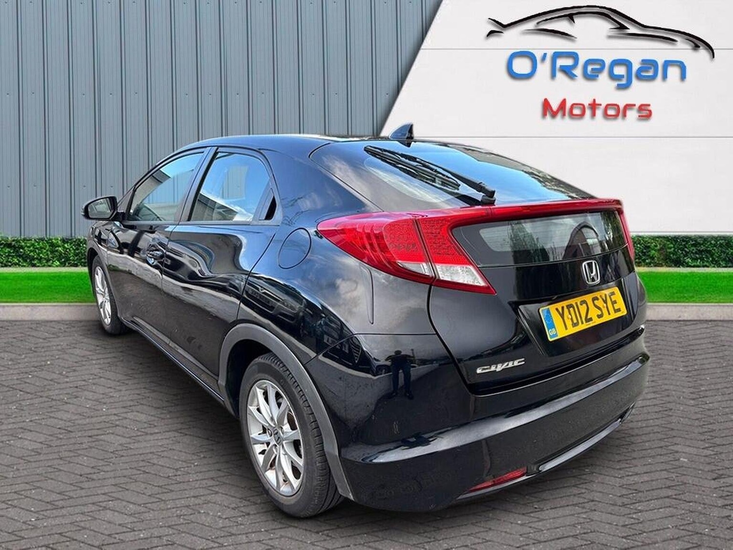 Used Honda Civic 2012 for sale - 76618561: Photo 3