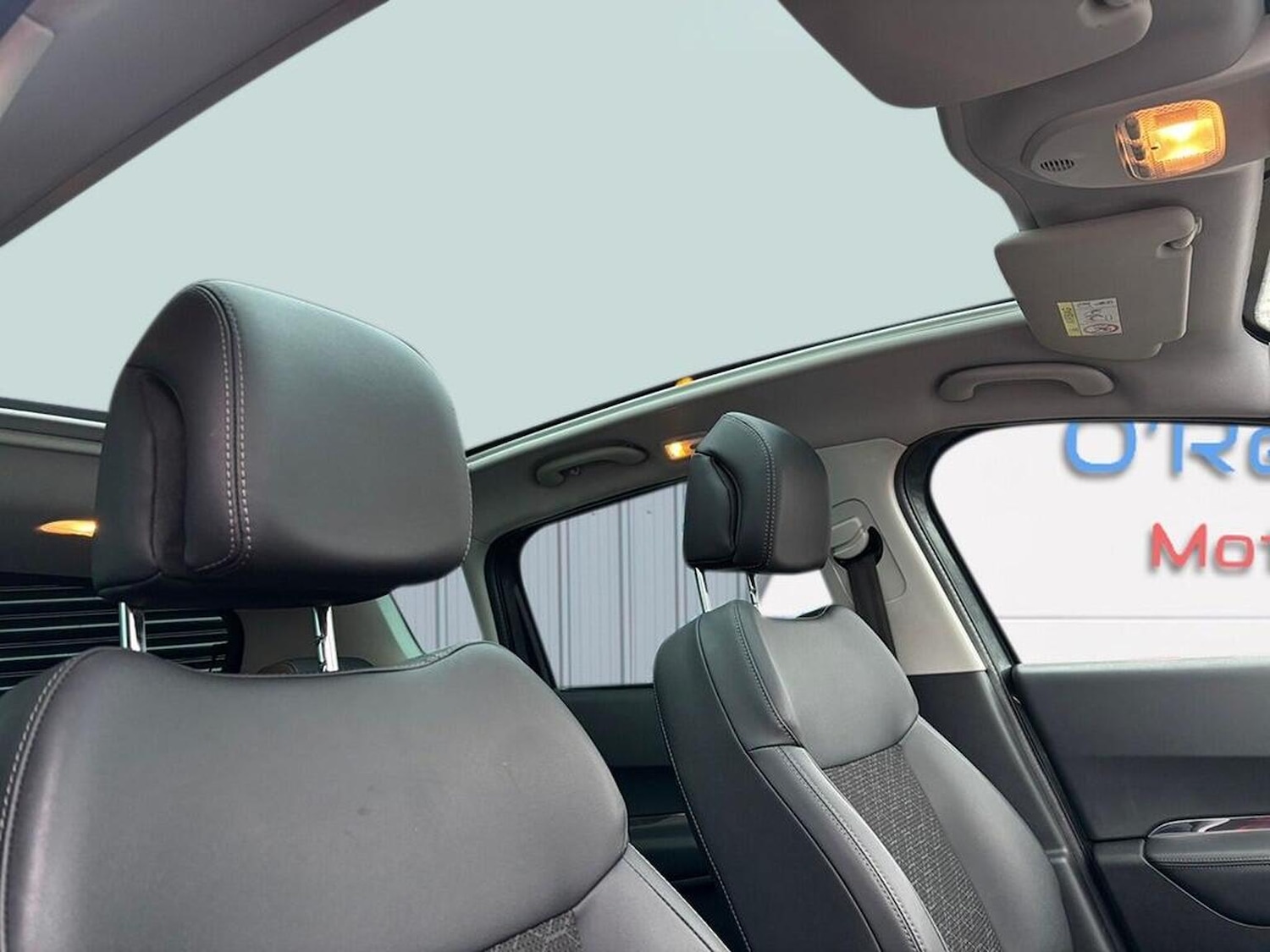 Used Peugeot 3008 2017 for sale - 77140730: Photo 8