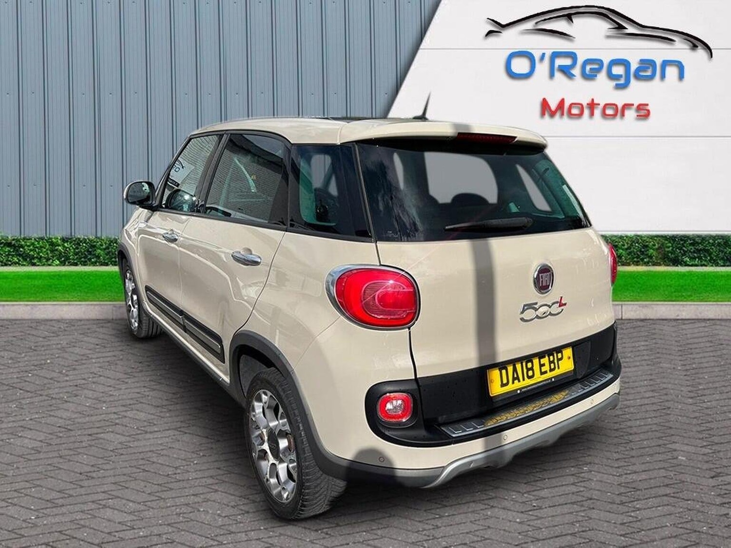Used Fiat 500L 2018 for sale - 76643398: Photo 5
