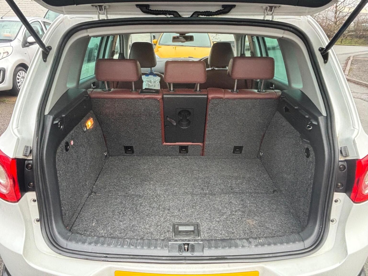 Used Volkswagen Tiguan 2010 for sale - 77207535: Photo 10