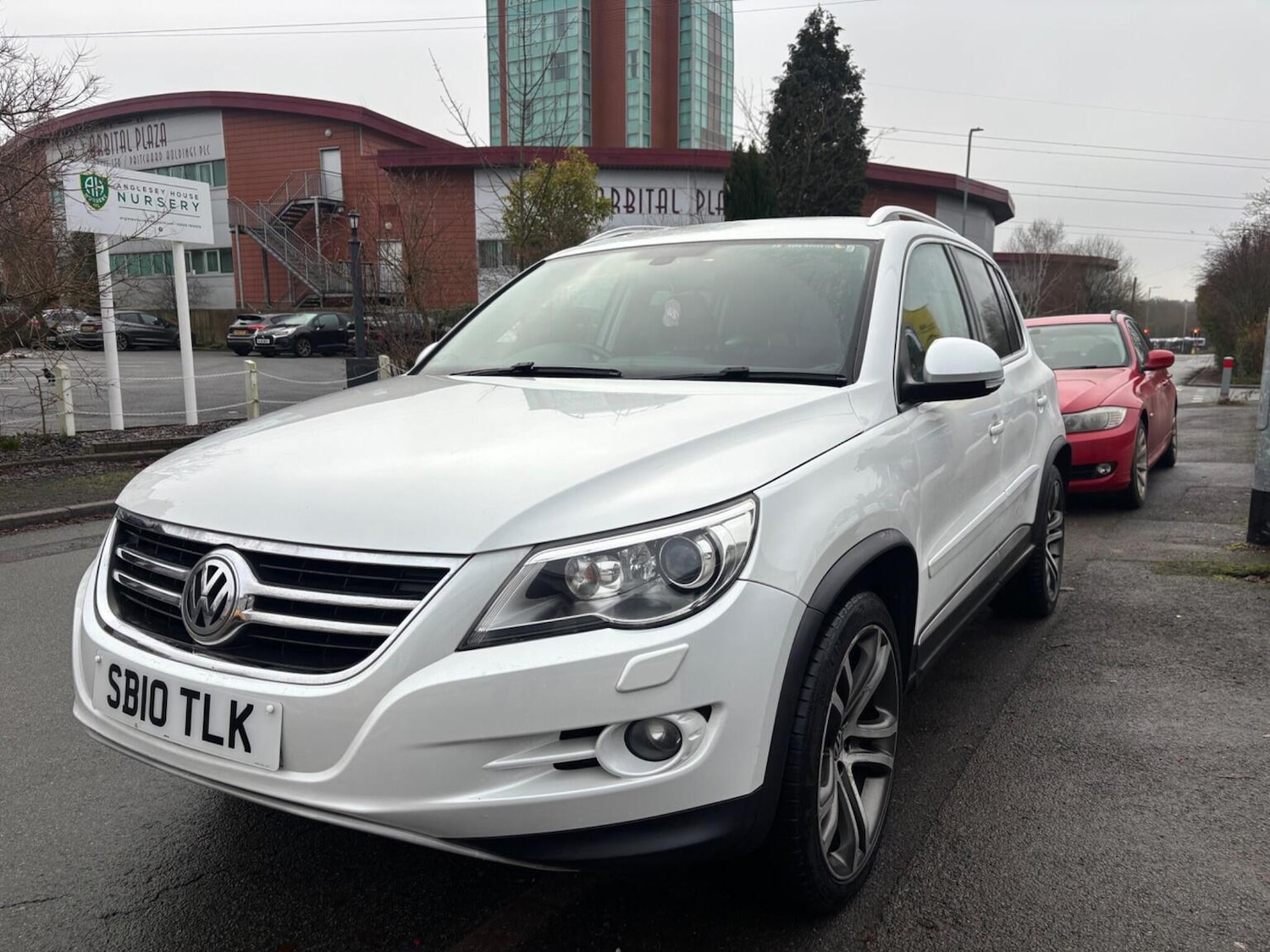 Used Volkswagen Tiguan 2010 for sale - 77207535: Photo 2