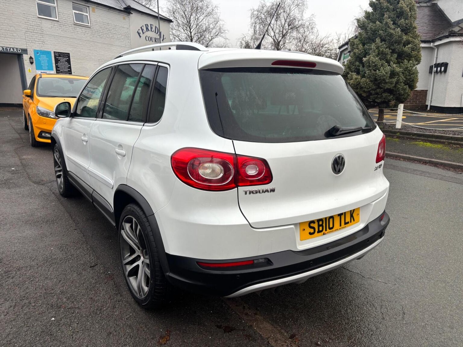 Used Volkswagen Tiguan 2010 for sale - 77207535: Photo 3