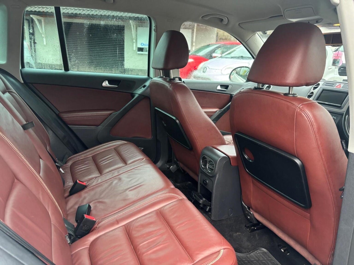 Used Volkswagen Tiguan 2010 for sale - 77207535: Photo 8