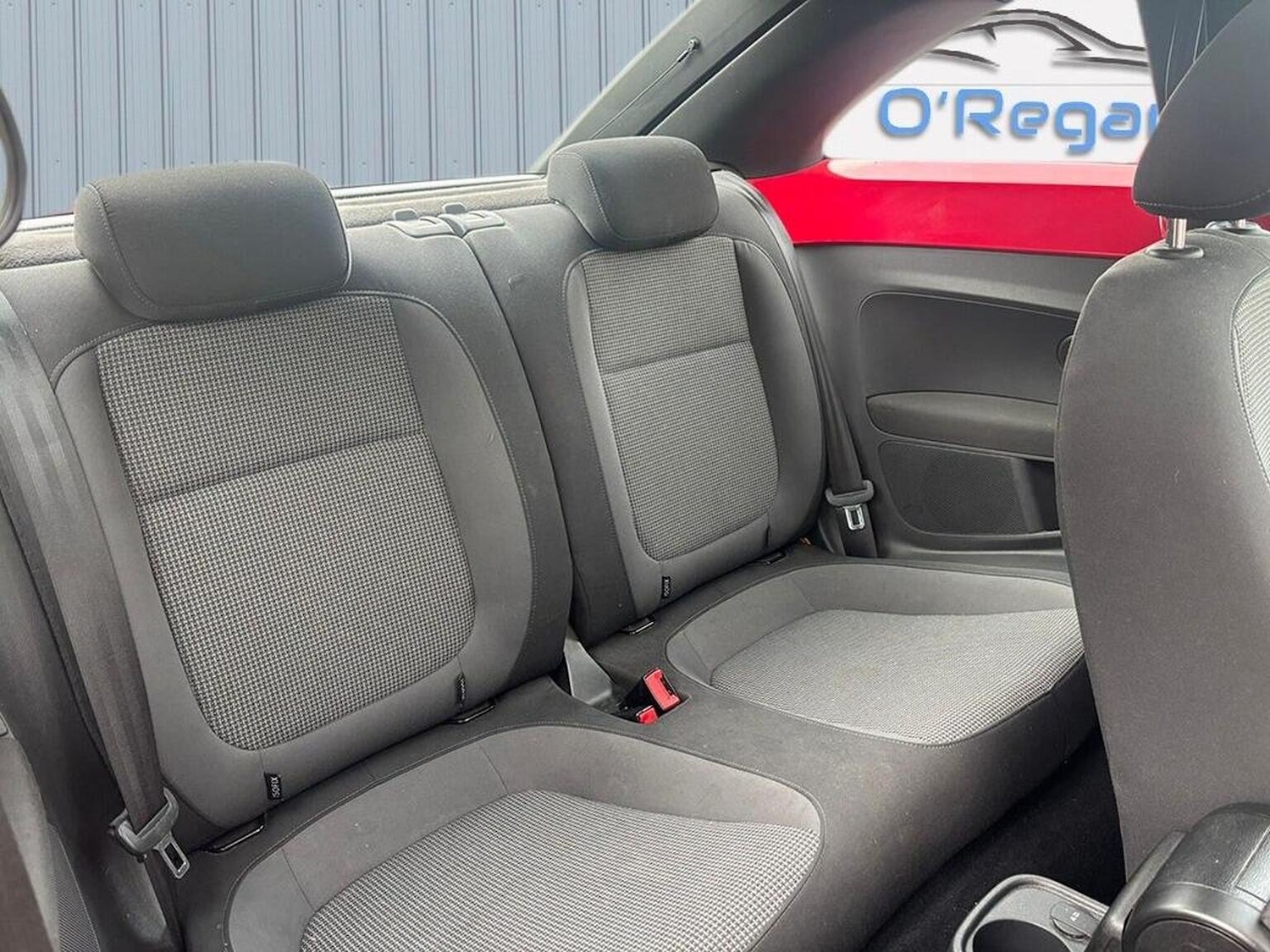 Used Volkswagen Beetle 2013 for sale - 76618558: Photo 9