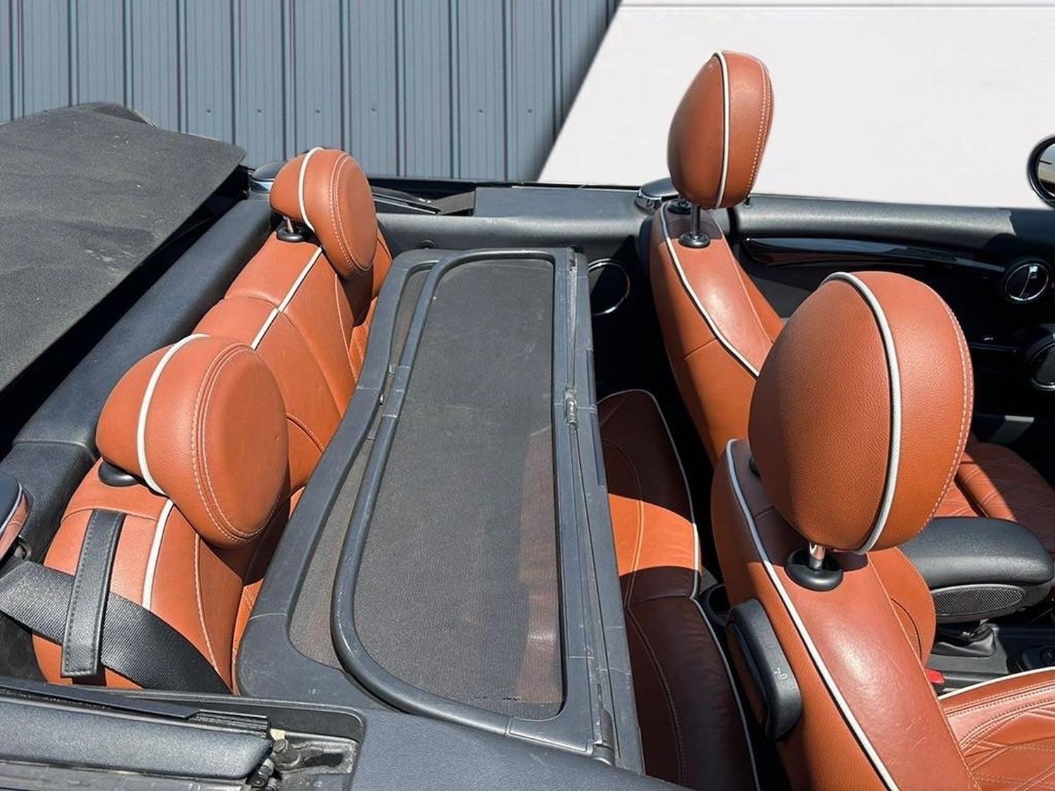 Used MINI Convertible 2017 for sale - 76712465: Photo 8