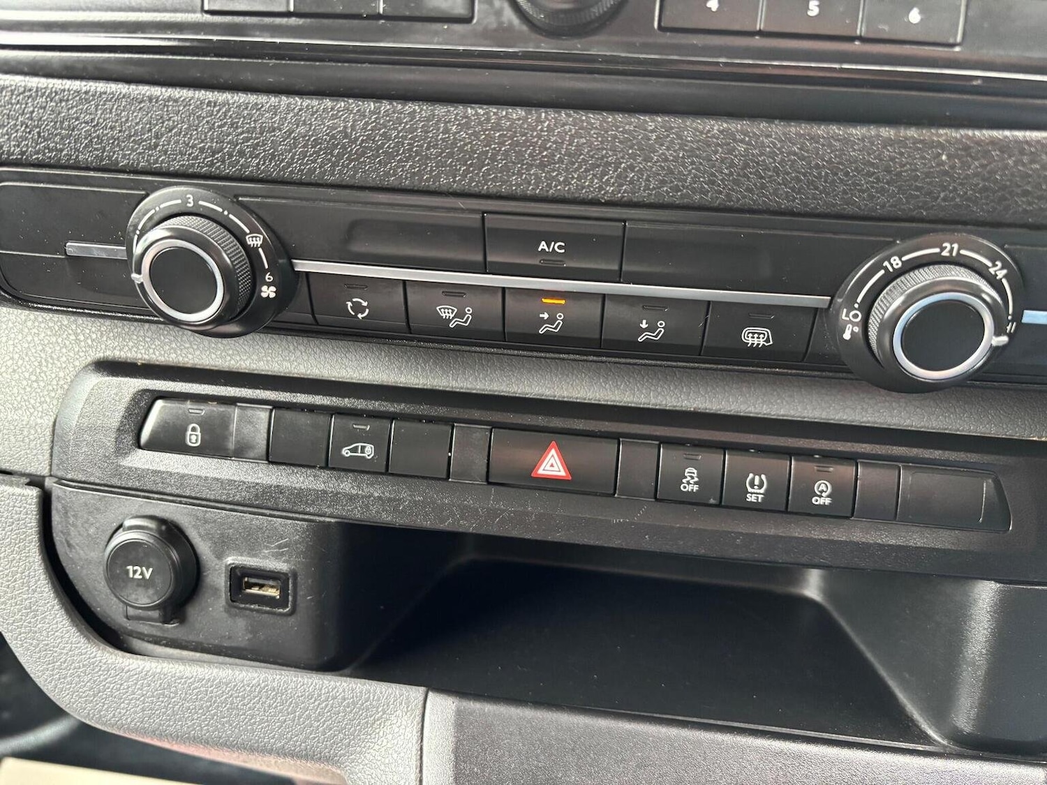 Used Toyota ProAce 2017 for sale - 76618739: Photo 8