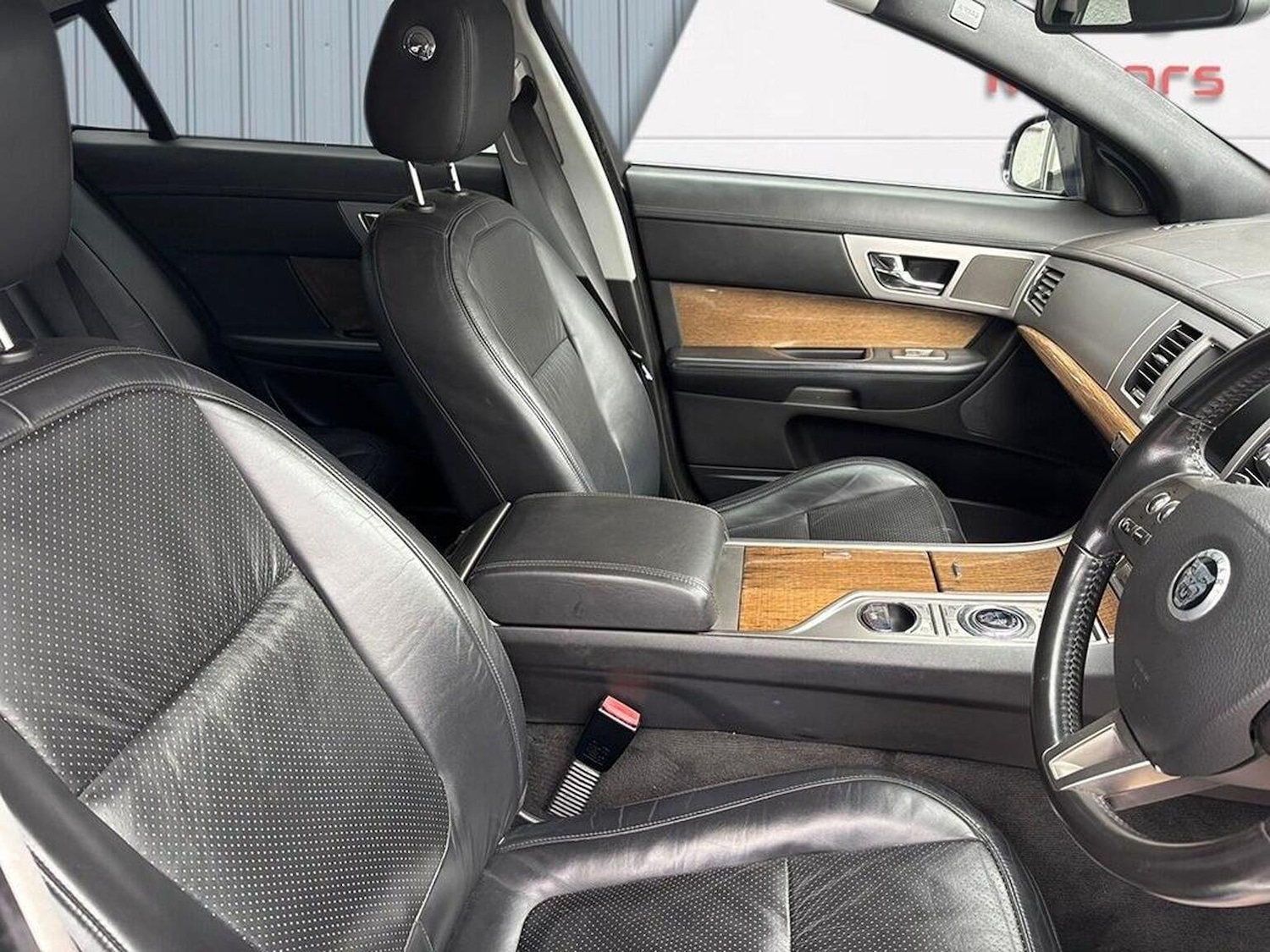 Used Jaguar XF 2009 for sale - 76618633: Photo 6