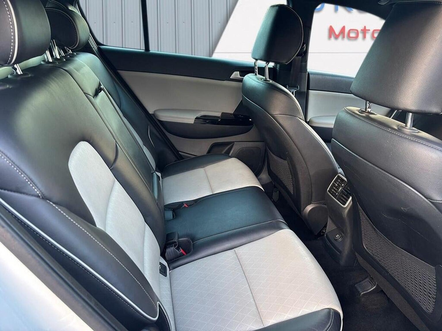 Used Kia Sportage 2017 for sale - 76911168: Photo 7