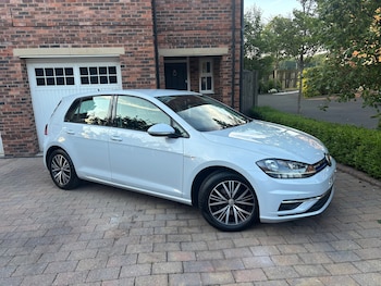 Used Volkswagen Golf 2018 for sale - 79164192: Photo