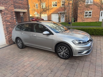 Used Volkswagen Golf 2017 for sale - 78790242: Photo