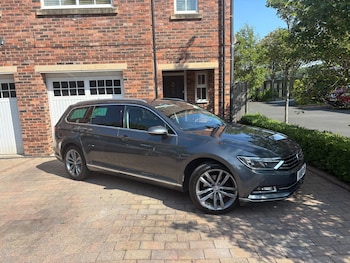Used Volkswagen Passat 2016 for sale - 79498175: Photo