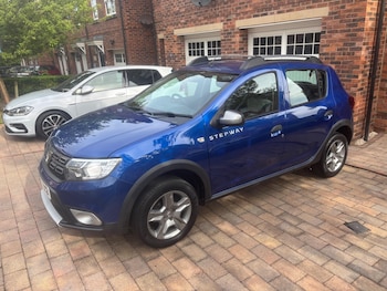 Used Dacia Sandero Stepway 2020 for sale - 78790268: Photo