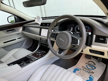 Used Jaguar XF 2018 for sale - 78988085: Photo