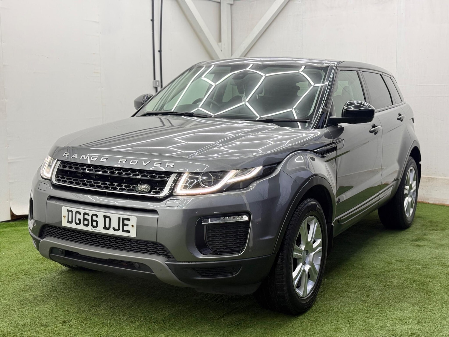 Used Land Rover Range Rover Evoque 2016 for sale - 77637381: Photo 11