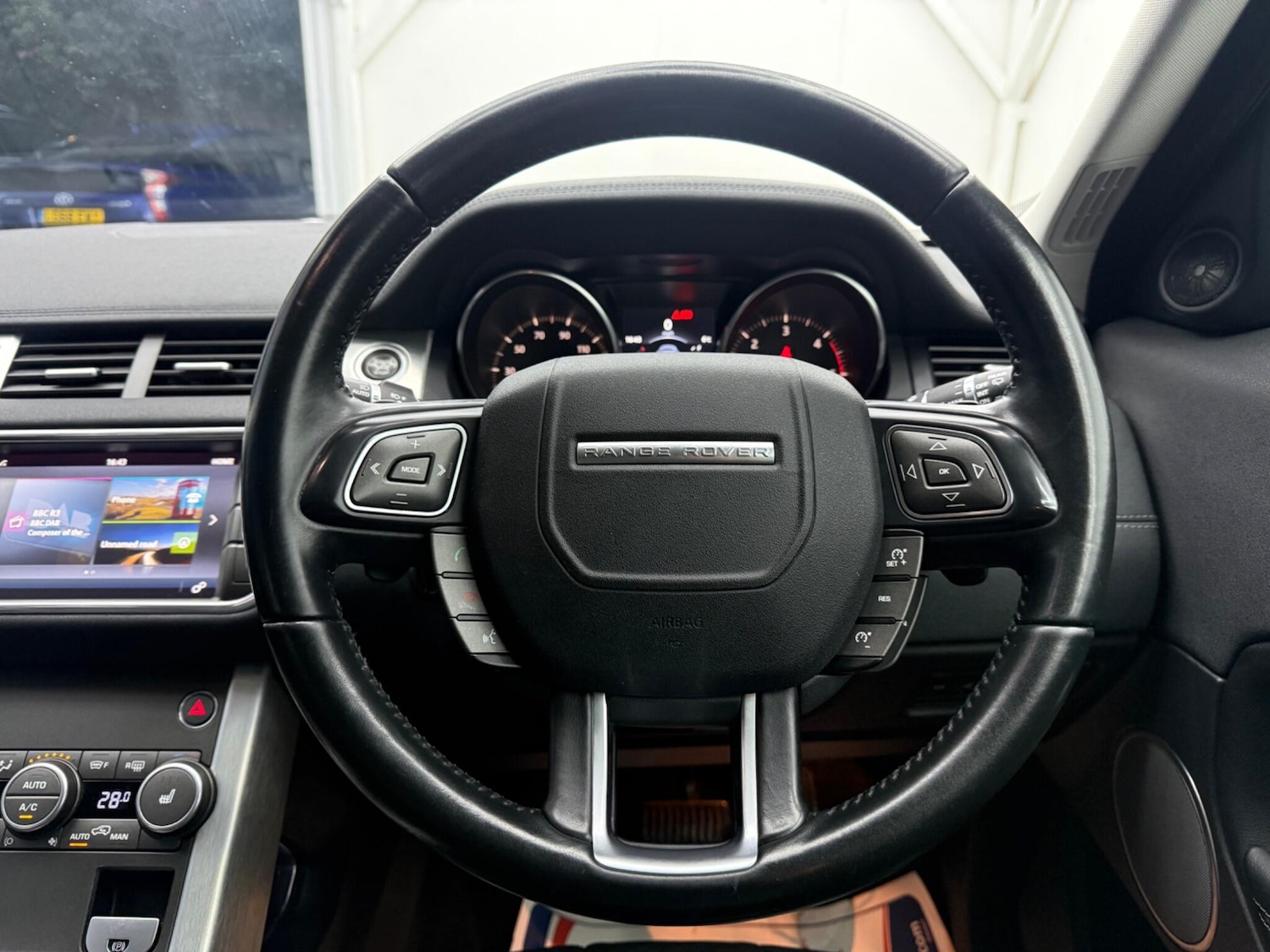 Used Land Rover Range Rover Evoque 2016 for sale - 77637381: Photo 32