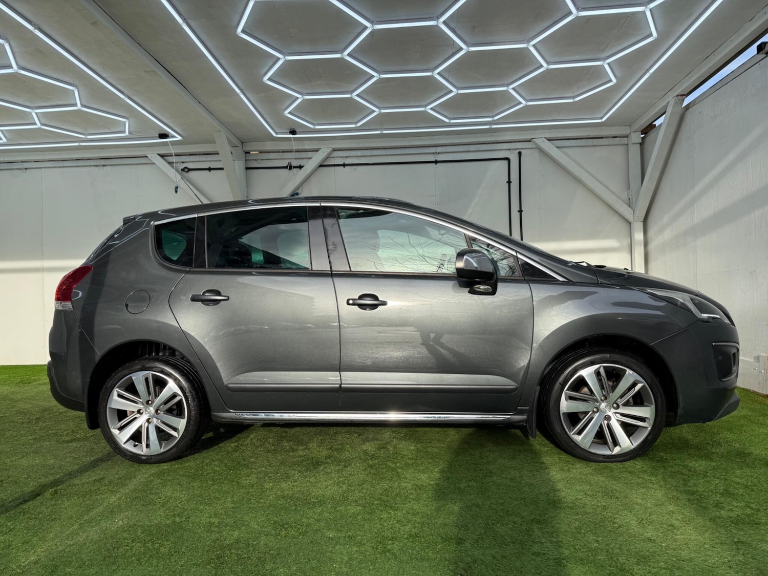 Used Peugeot 3008 2017 for sale - 77386605: Photo 5