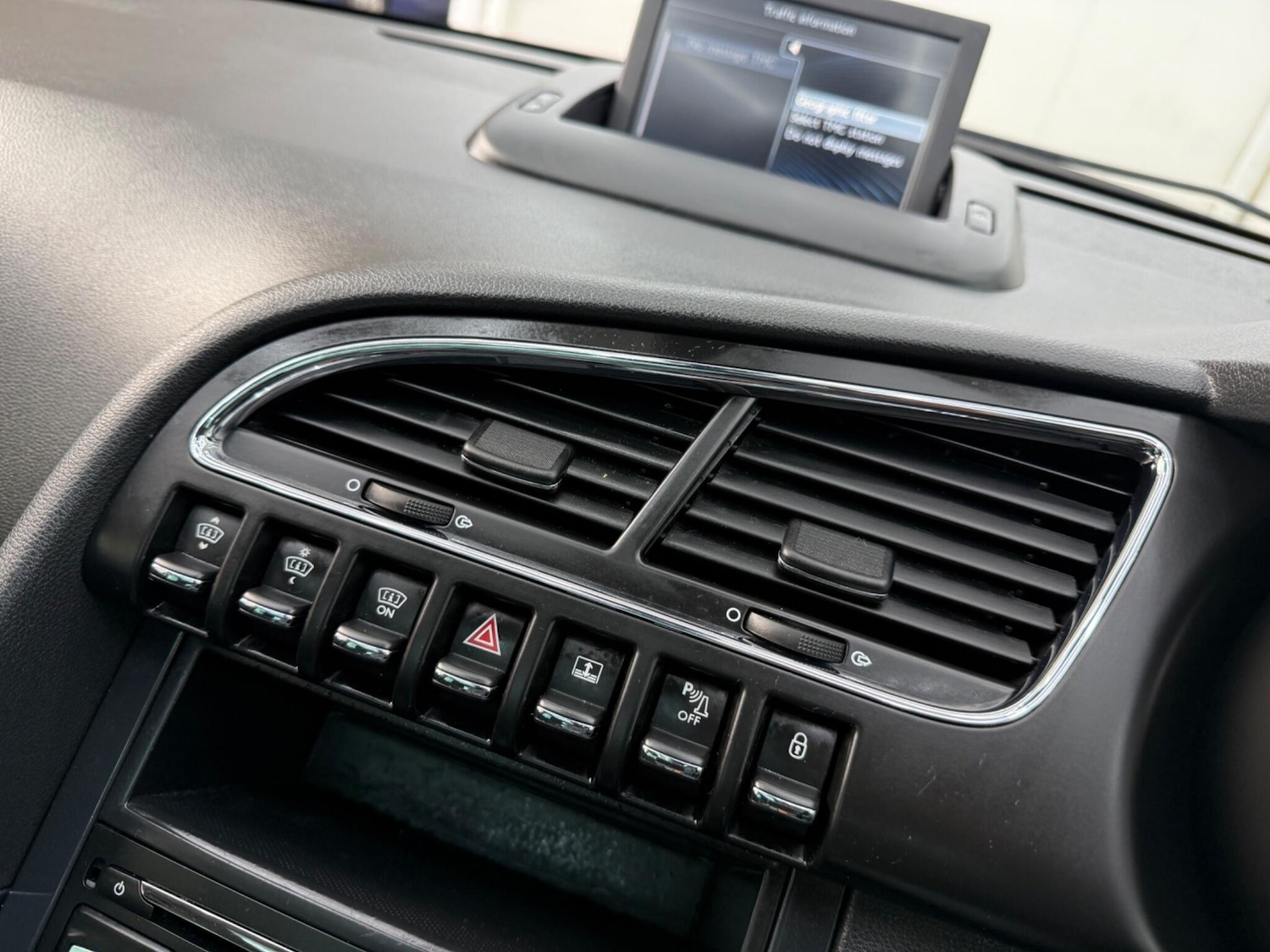 Used Peugeot 3008 2017 for sale - 77386605: Photo 52