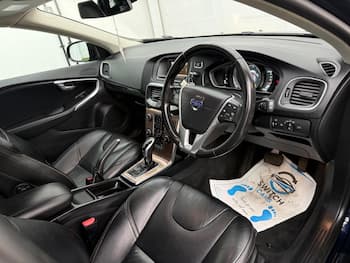 Used Volvo V40 2016 for sale - 79780432: Photo