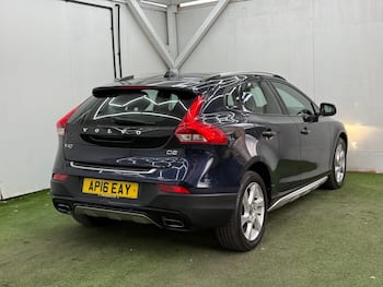 Used Volvo V40 2016 for sale - 79780432: Photo