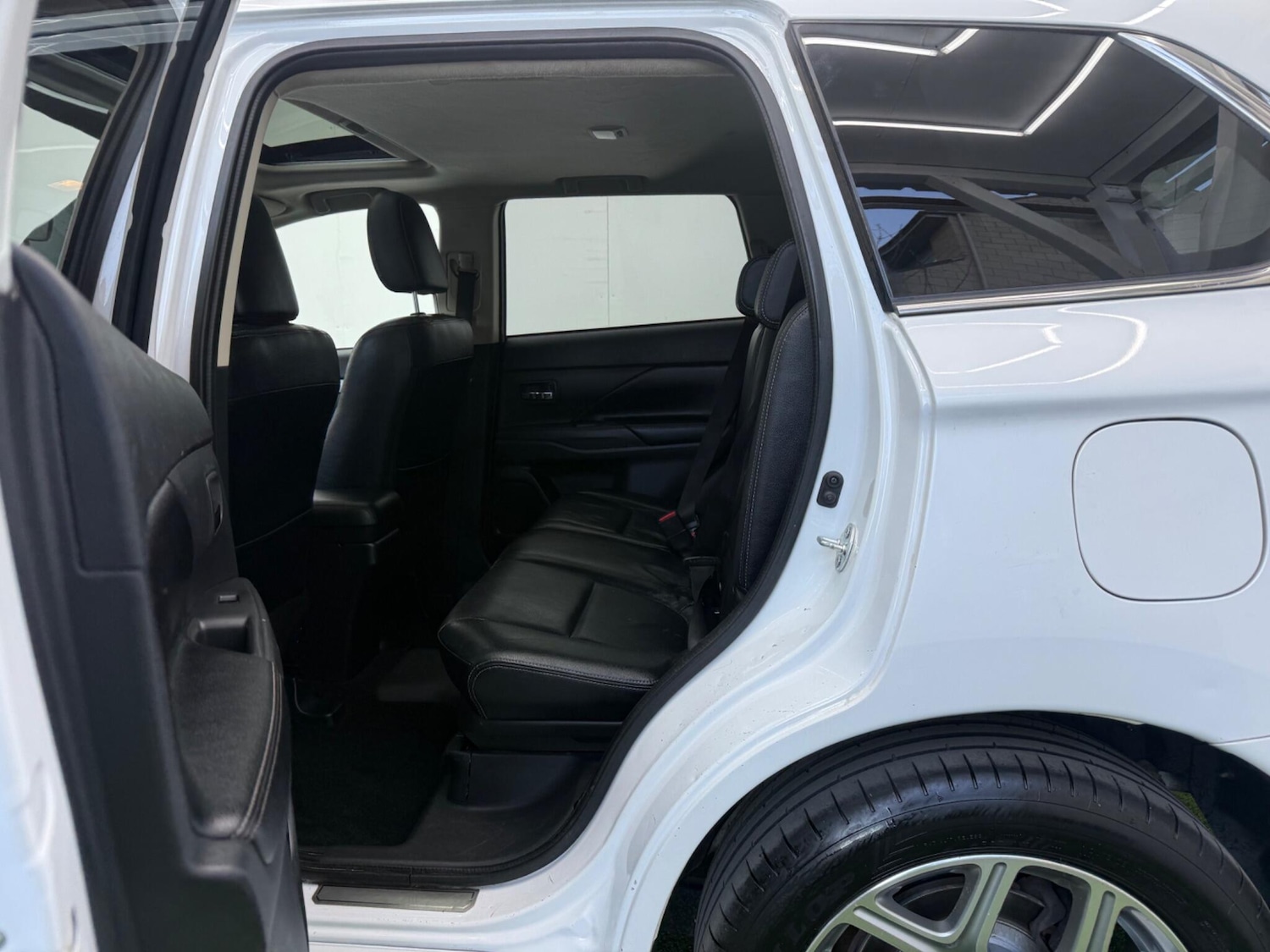 Used Mitsubishi Outlander 2015 for sale - 77993189: Photo 21